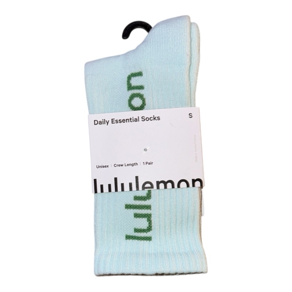 Lululemon Daily Essential Crew Socks Unisex Mint Breeze/Summer Willow Multi Size - Picture 3 of 8
